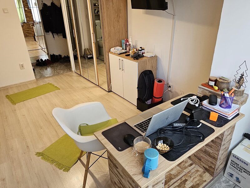 Dristor, 7 minute metrou,